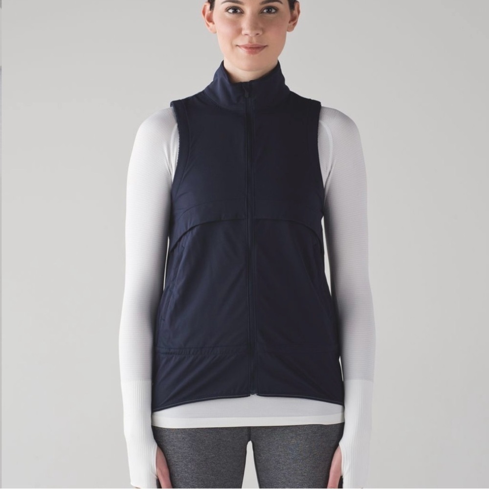 Lululemon Kicking Asphalt Vest Navy Blue Full-Zip Lightweight Womens Size 4